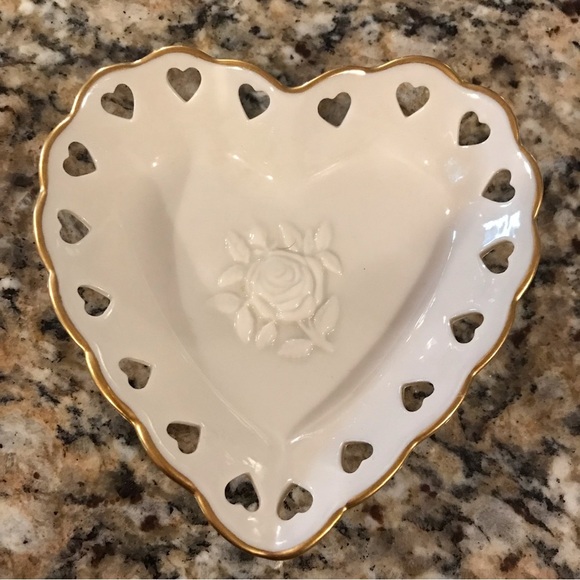 ▪️VINTAGE Lenox Heart Rose Dish - Picture 1 of 6